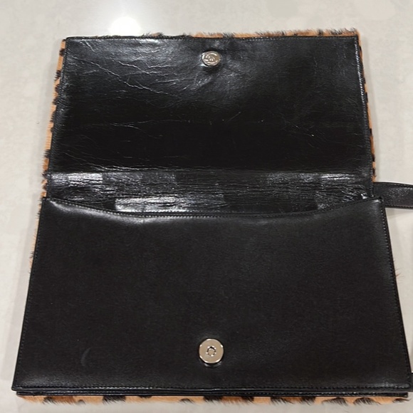 BCBG leopard shoulder bag - Picture 3 of 6